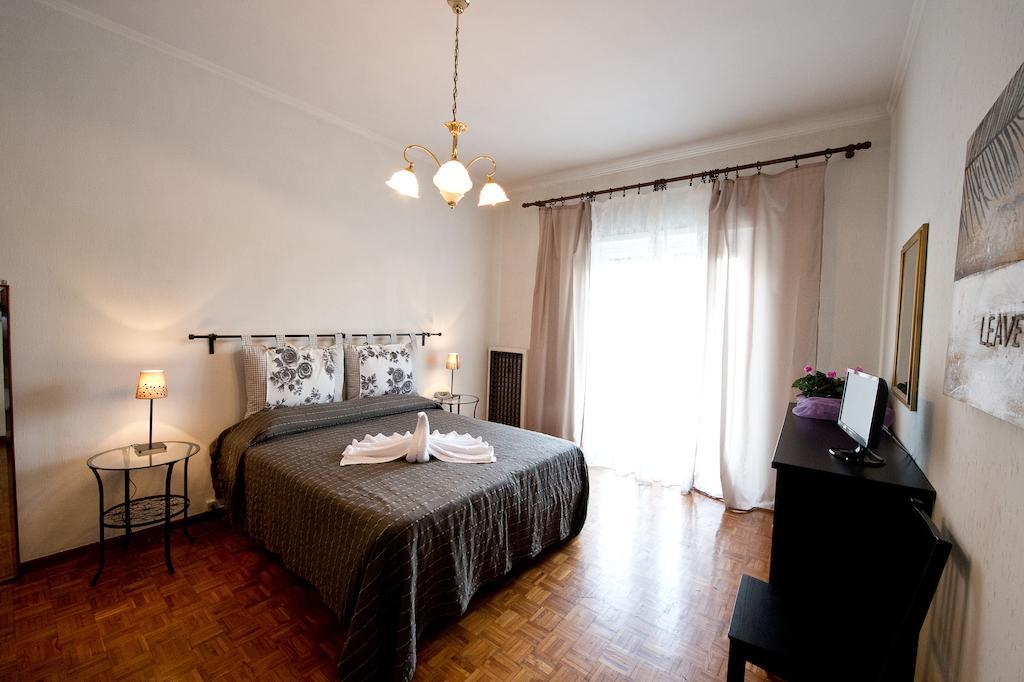 A Casa Di Enza Διαμέρισμα Ρώμη Δωμάτιο φωτογραφία
